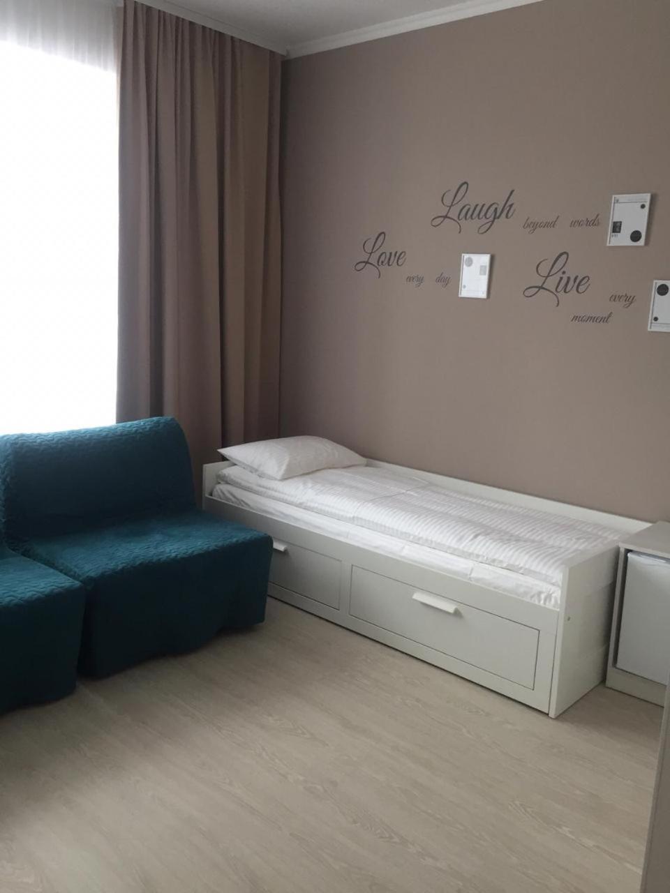 Scandi Hotel Makinsk Eksteriør bilde
